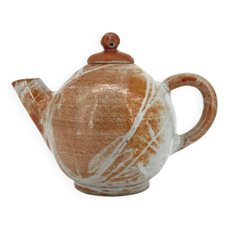 Stoneware teapot with face by Tahia Paloma