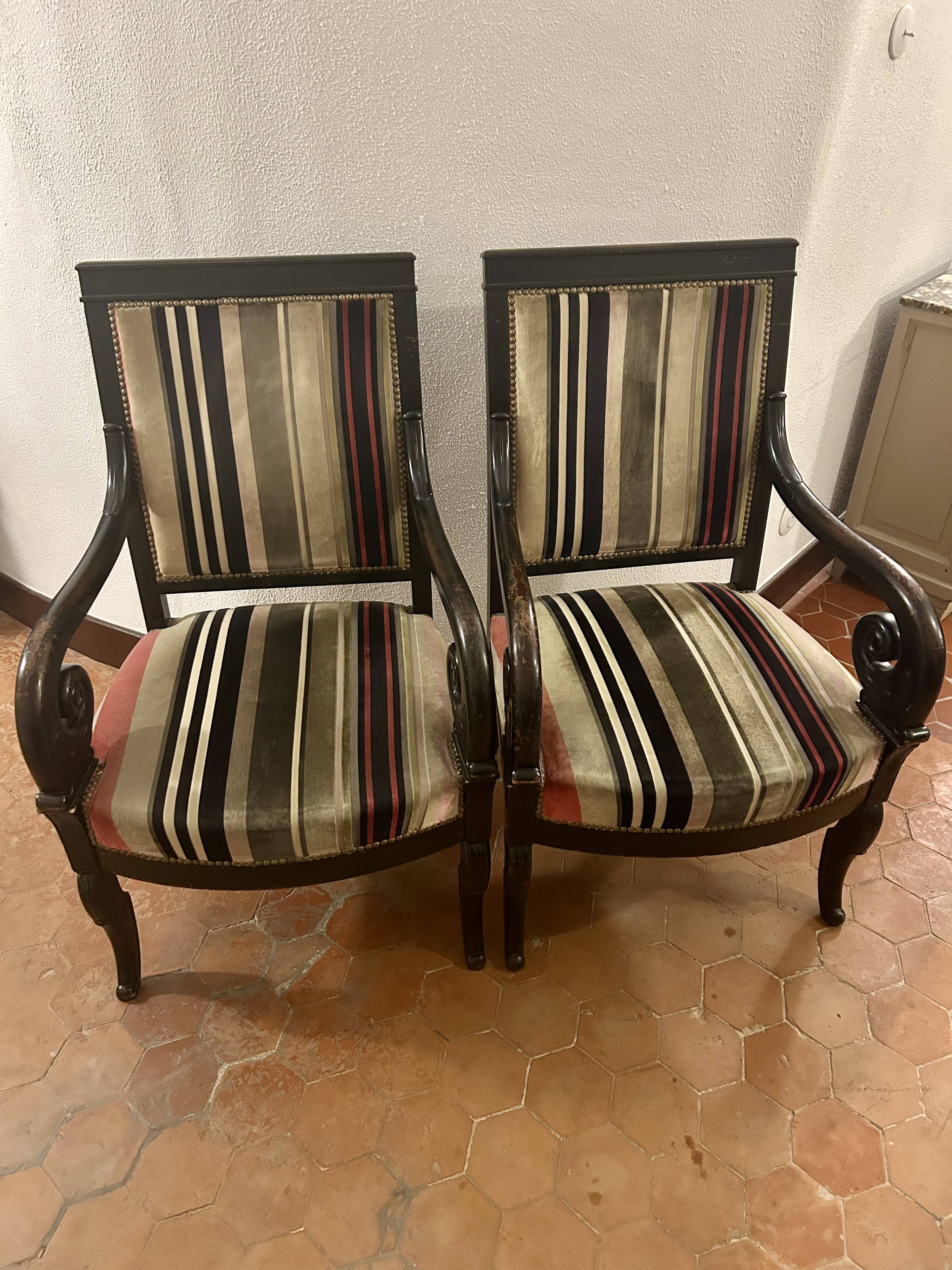 Restoration armchair with mahogany cross.