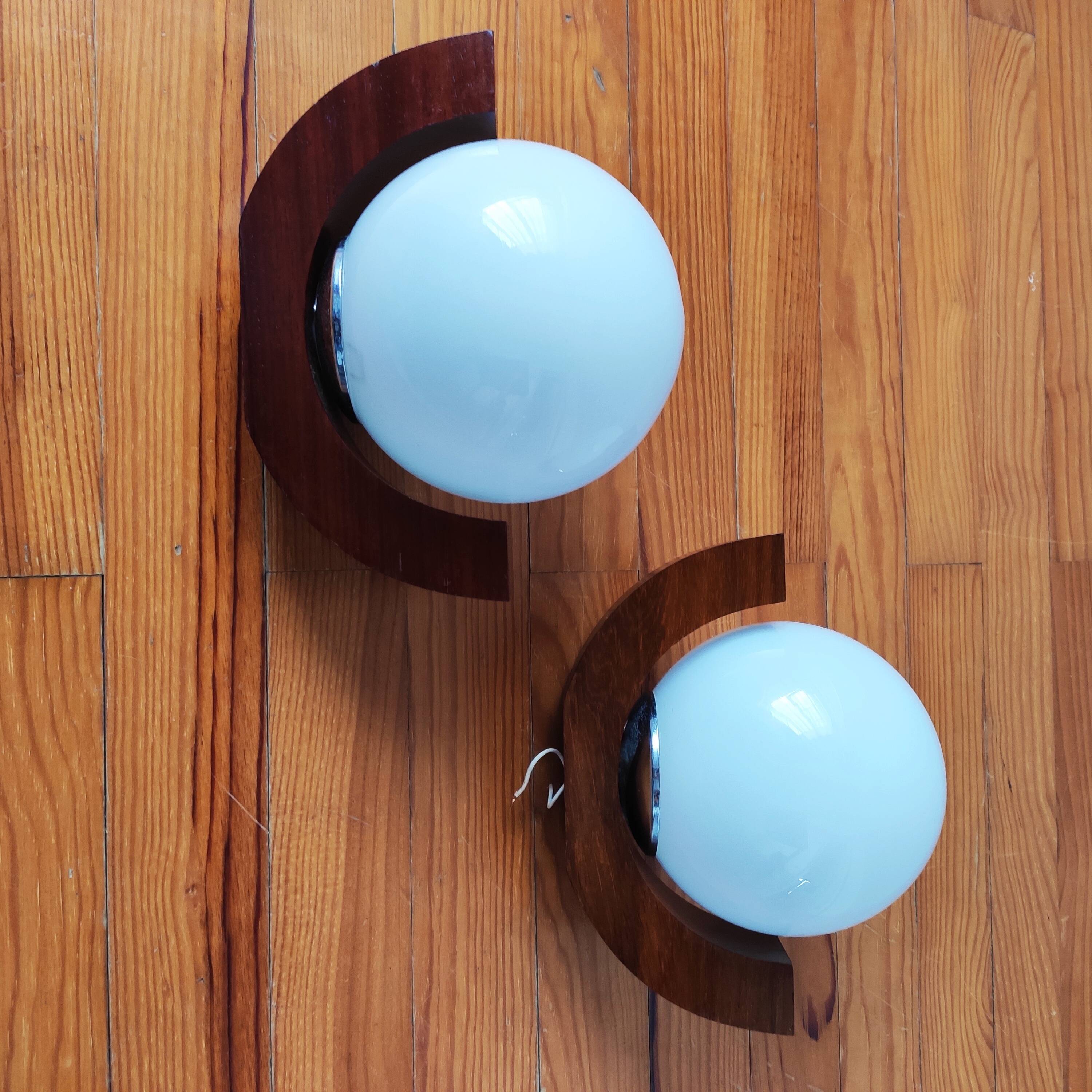 Pair of Scandinavian wall lights