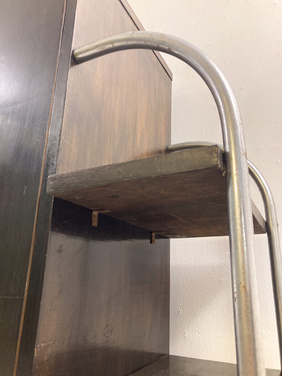 Modernist furniture in wood and tubular metal, 1920s