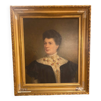 Portrait of a woman oil on canvas signed