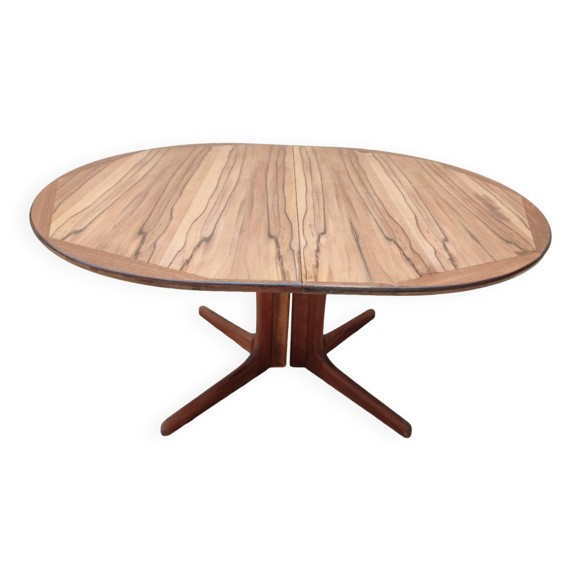 Baumann vintage Scandinavian oval table