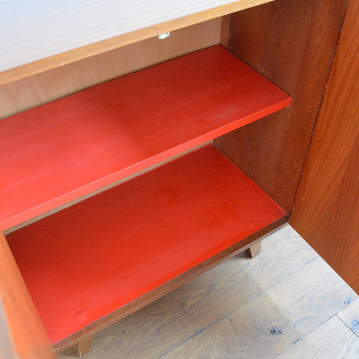 Small vintage 1960s row