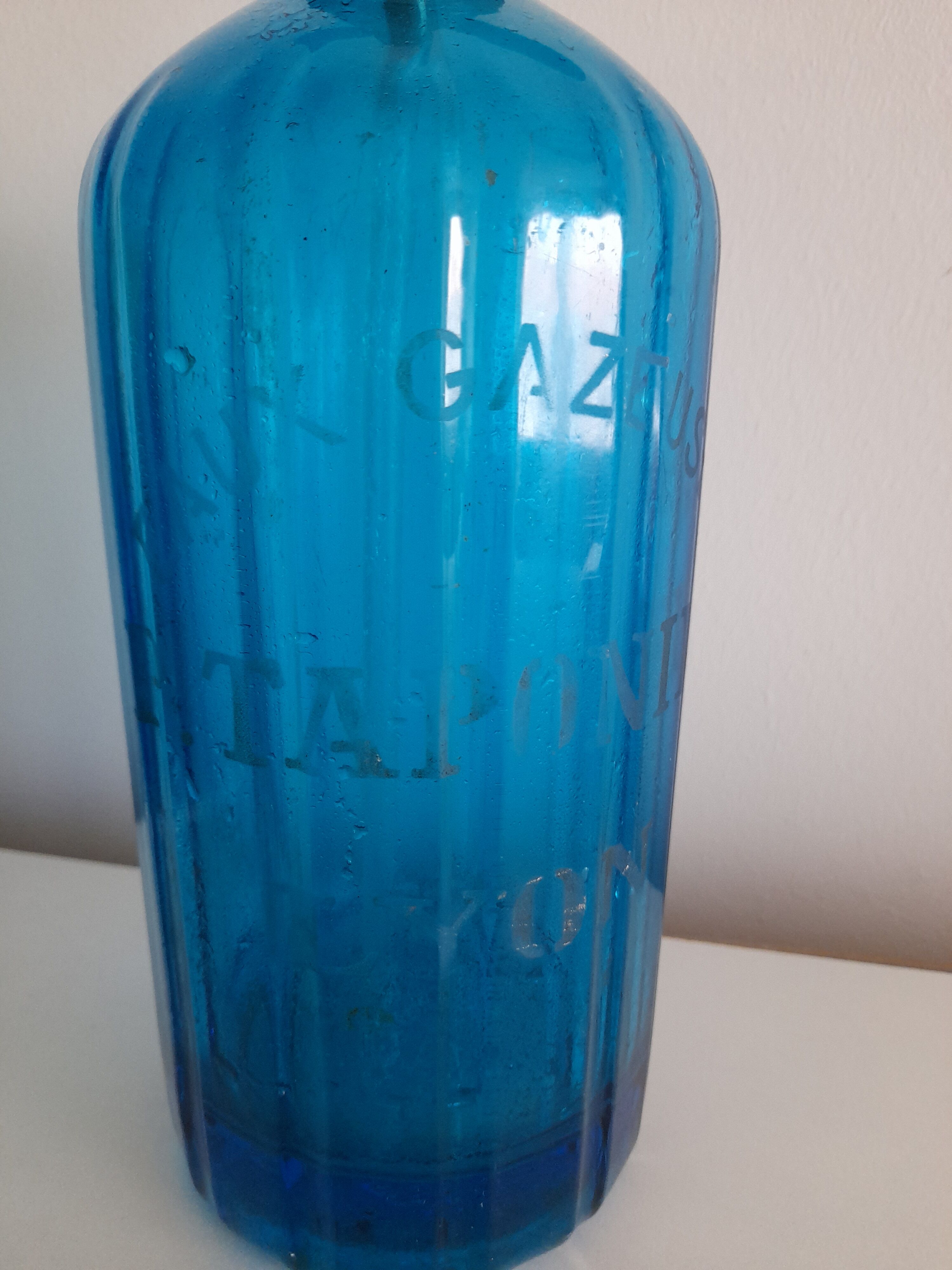 Seltz water siphon
