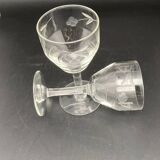 Aperitif glasses with chiseled Flowers pattern