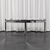 Round marble coffee table