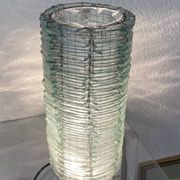 Lampe en verre de couleur bleutée et fil de fer