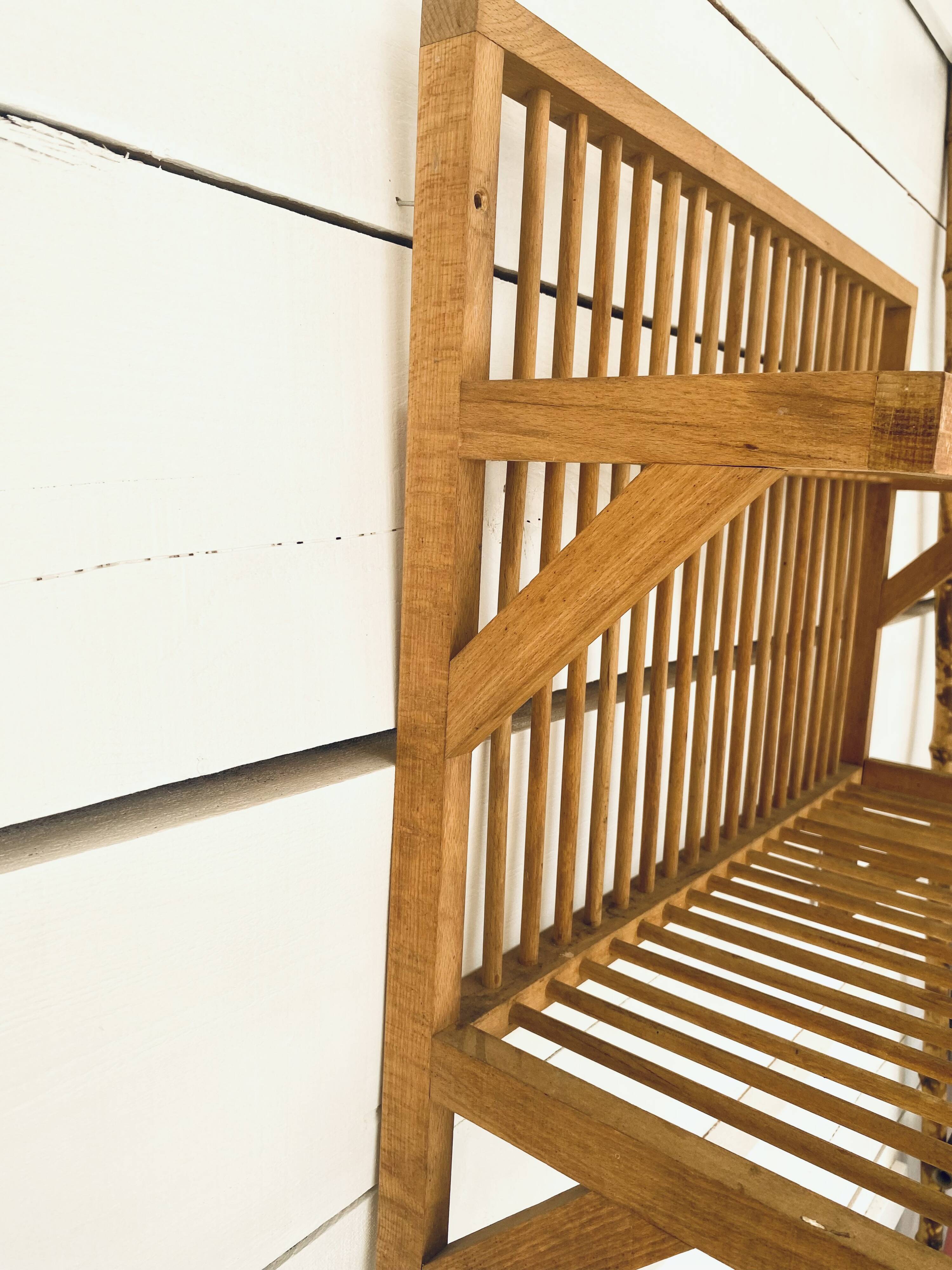 Plate holder wall shelf