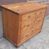 Solid pine chest of drawers