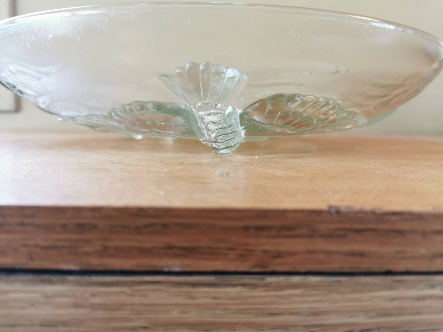 Art deco cup in pressed glass paste