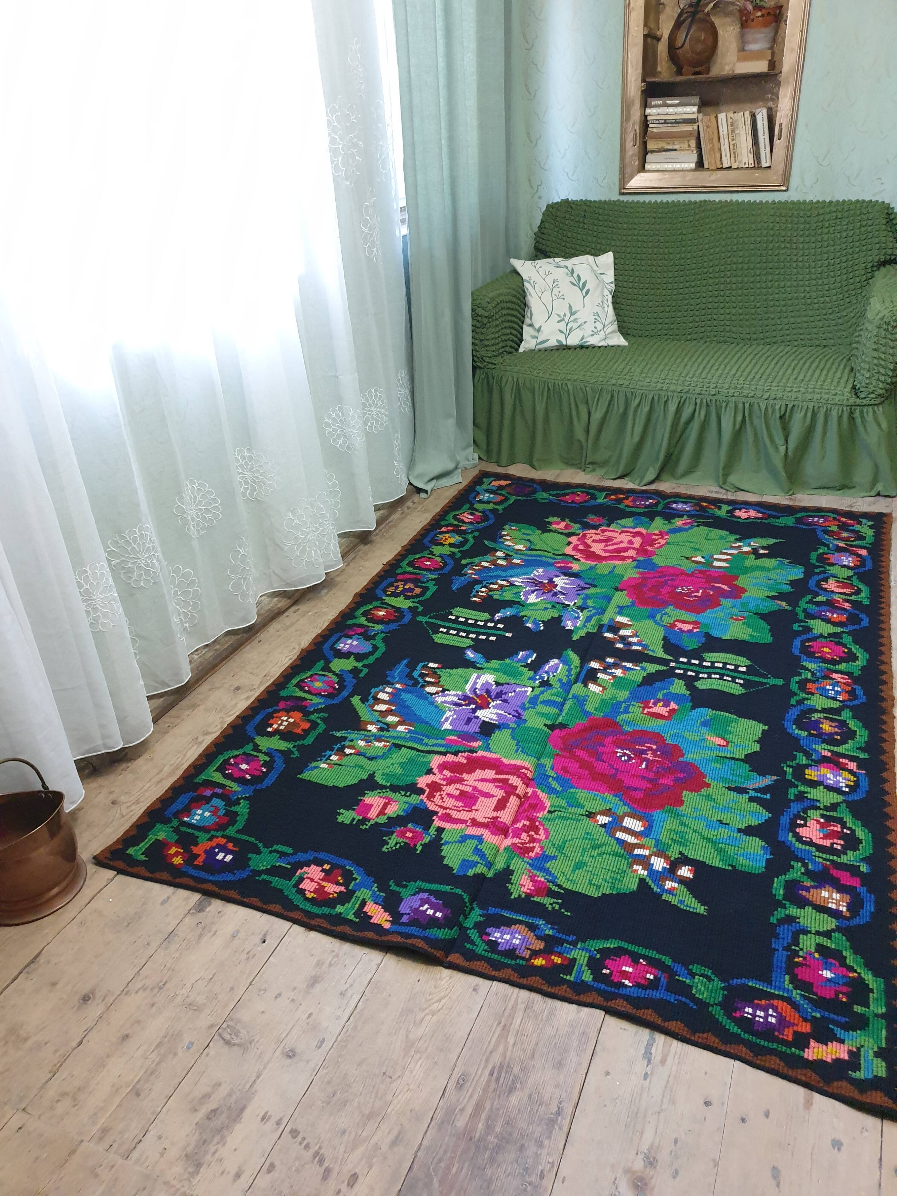 Romanian handwoven carpet green and fuchsia rug made in wool bohemian design