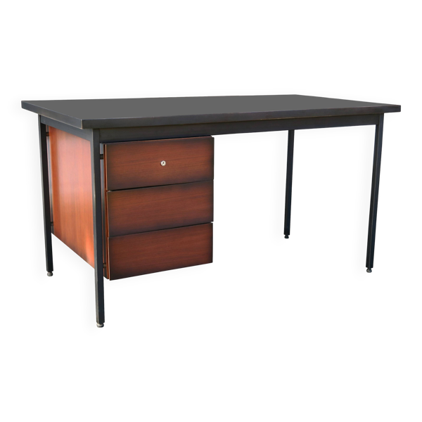 Bureau de Florence Knoll signé Knoll – laqué noir – circa 1950 — Beyit