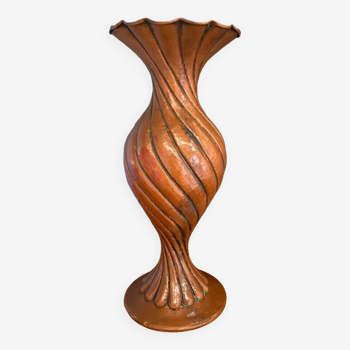 Vase en cuivre dans le goût d'Egidio Casagrande dinanderie pied douche