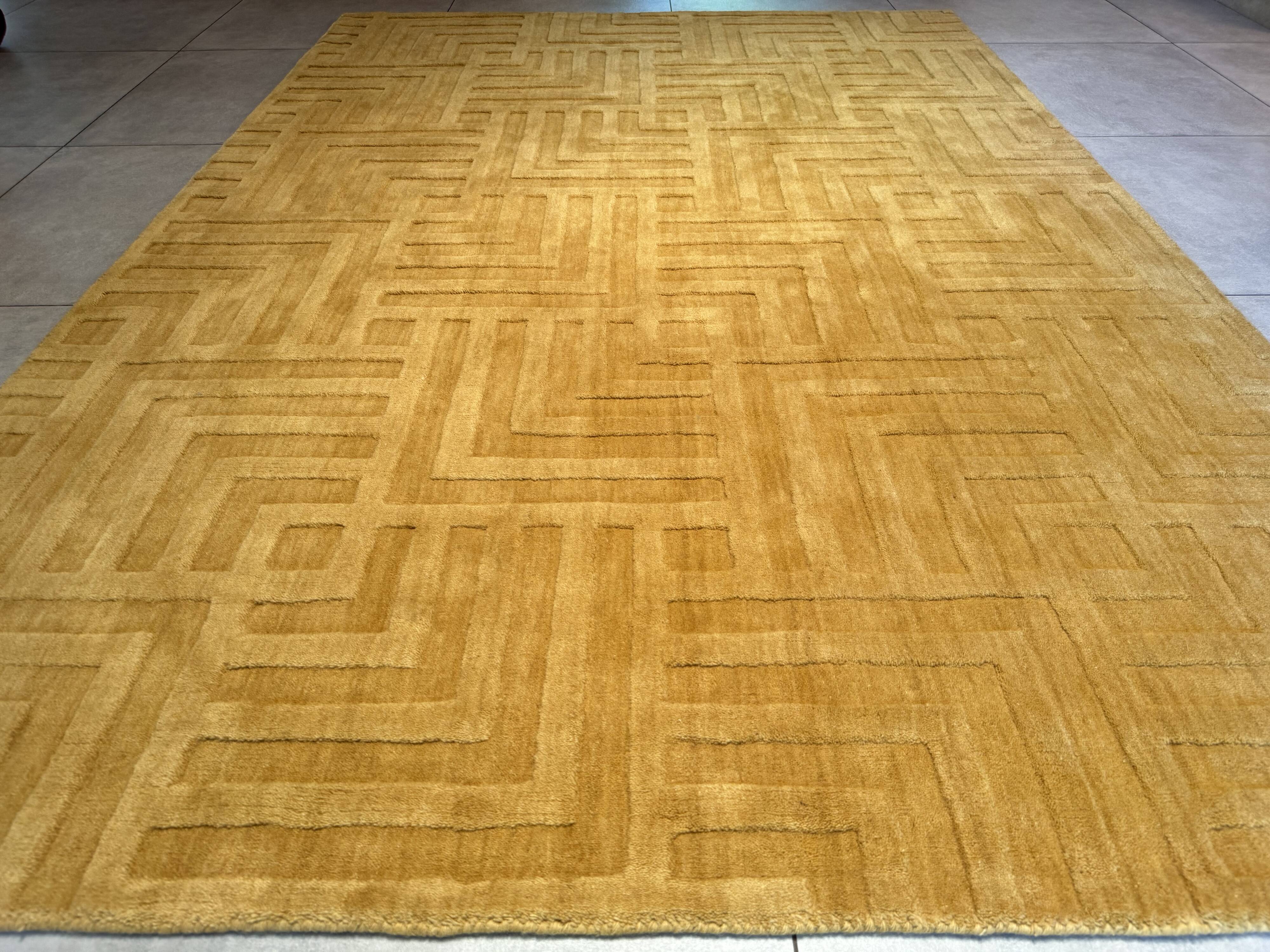 Art Deco rug 230x158 cm