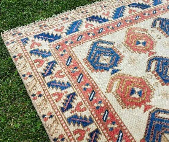 Vintage Turkish handmade rug 110x177 cm