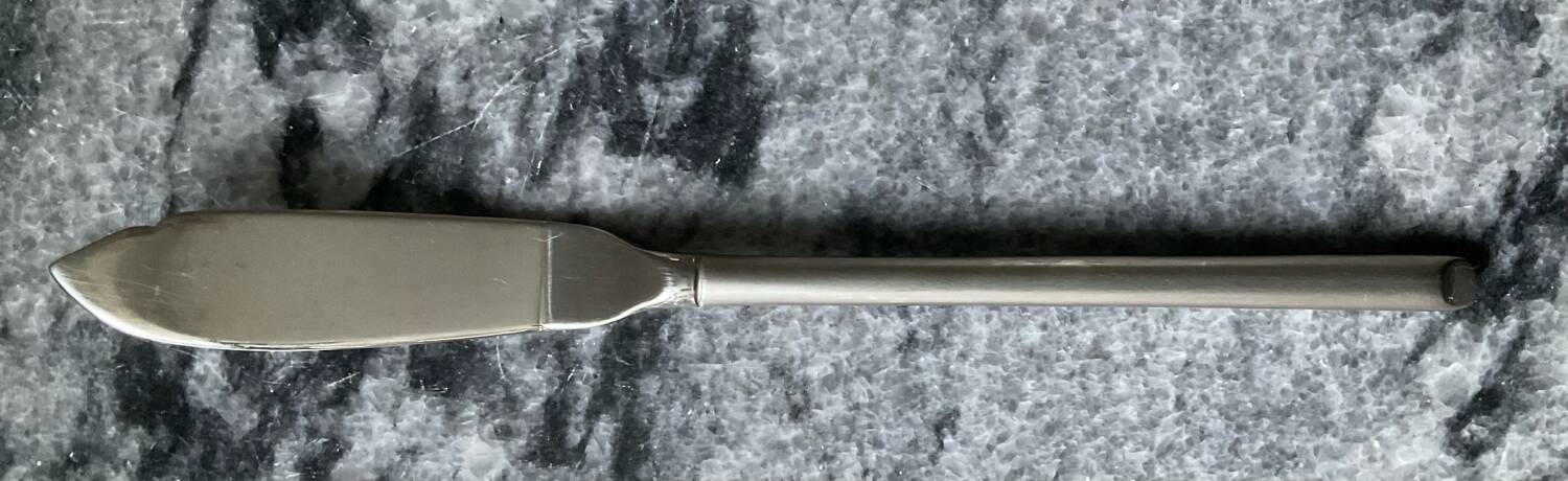 Series 9 fish knives "Futura" in 18/10 stainless steel