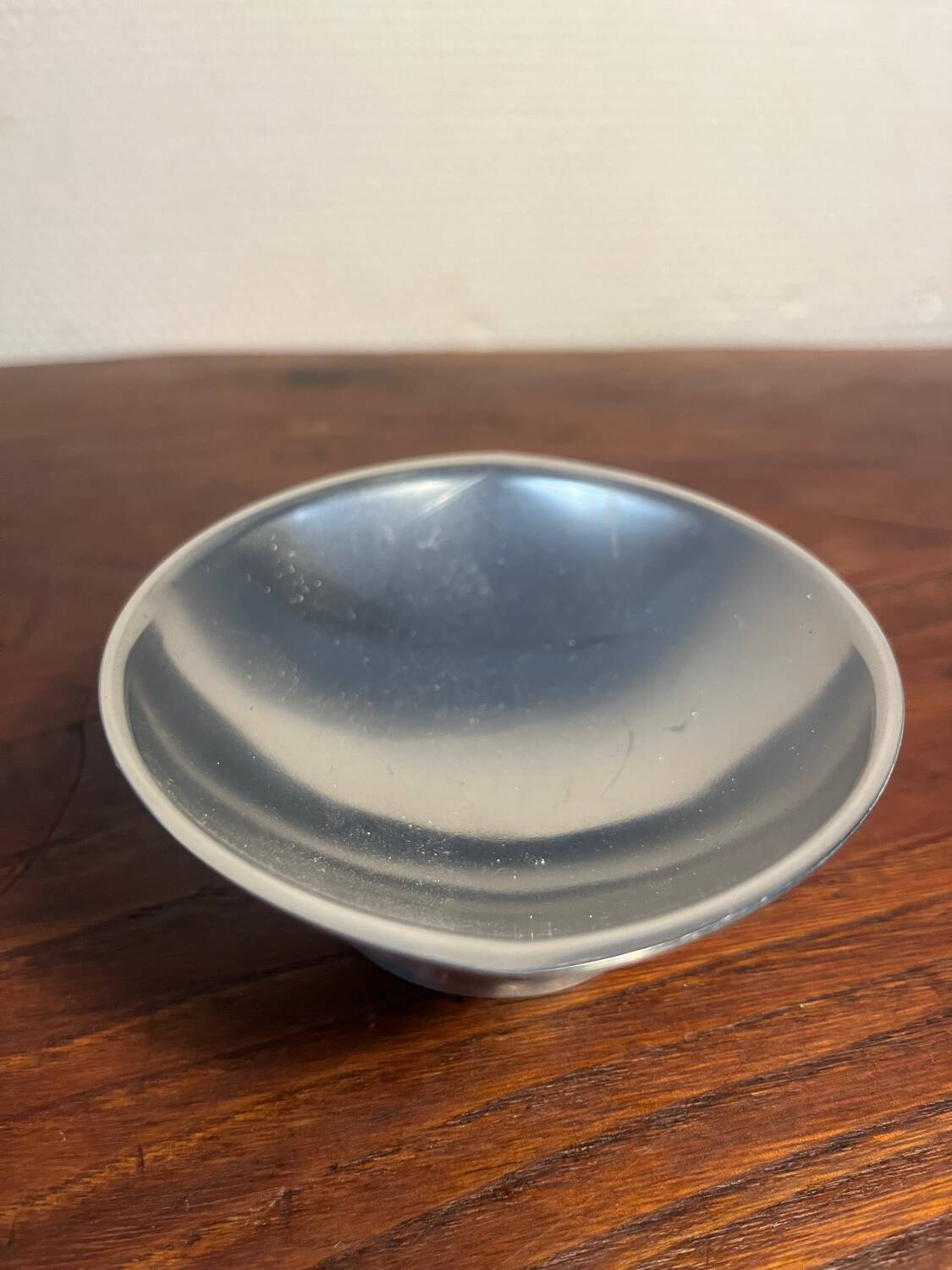Ice cream sorbet bowl design by Guy Degrenne with spoons