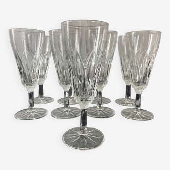 Series of 9 chiseled champagne flutes