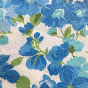 Flat cotton sheet with vintage blue flower patterns. For 2 people.