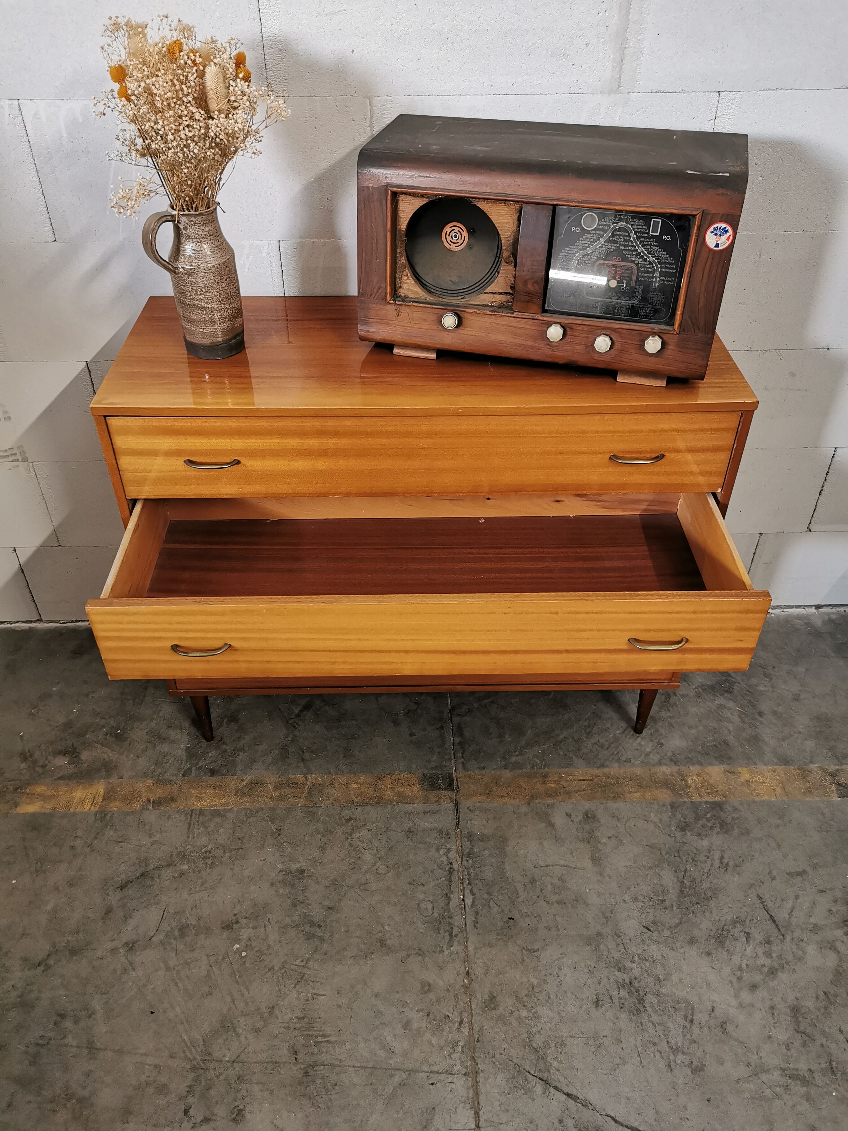 Vintage chest of drawers