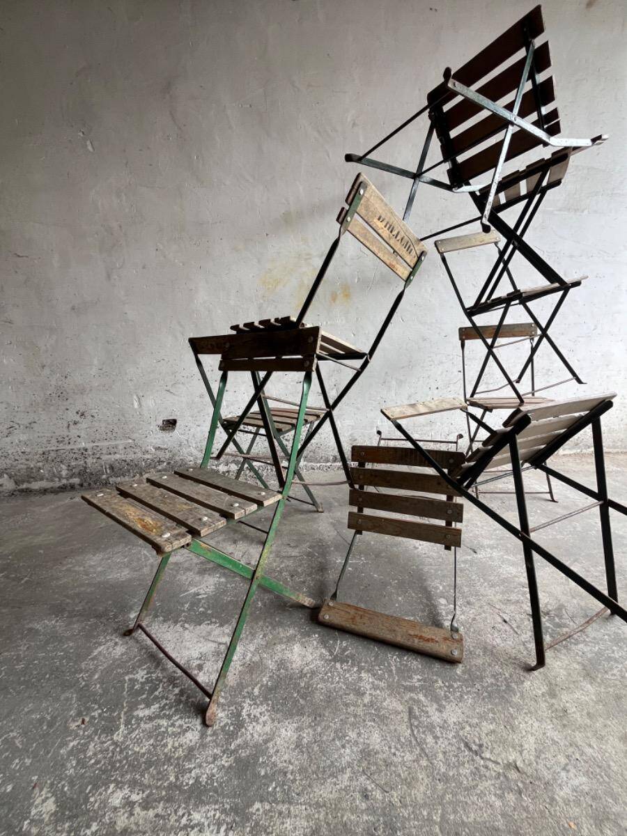 Vintage 1930 brewery terrace table with green metal and wooden folding chair