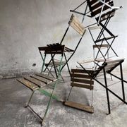 Vintage 1930 brewery terrace table with green metal and wooden folding chair