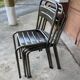 Table et chaises style industriel