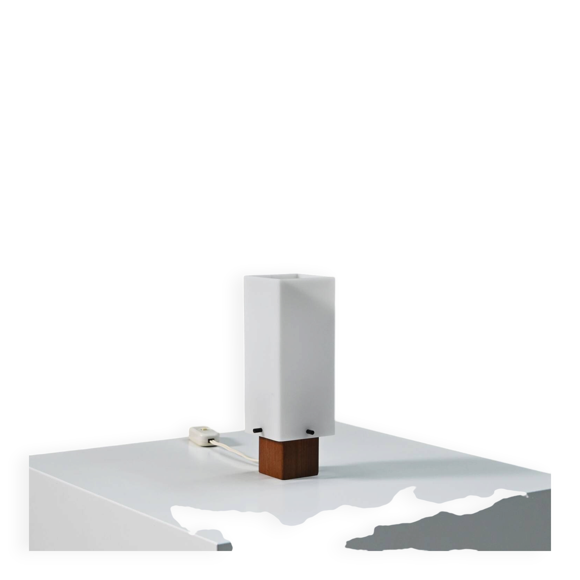 Vintage table lamp produced by Alfaplex Milano, 1960s Italy.