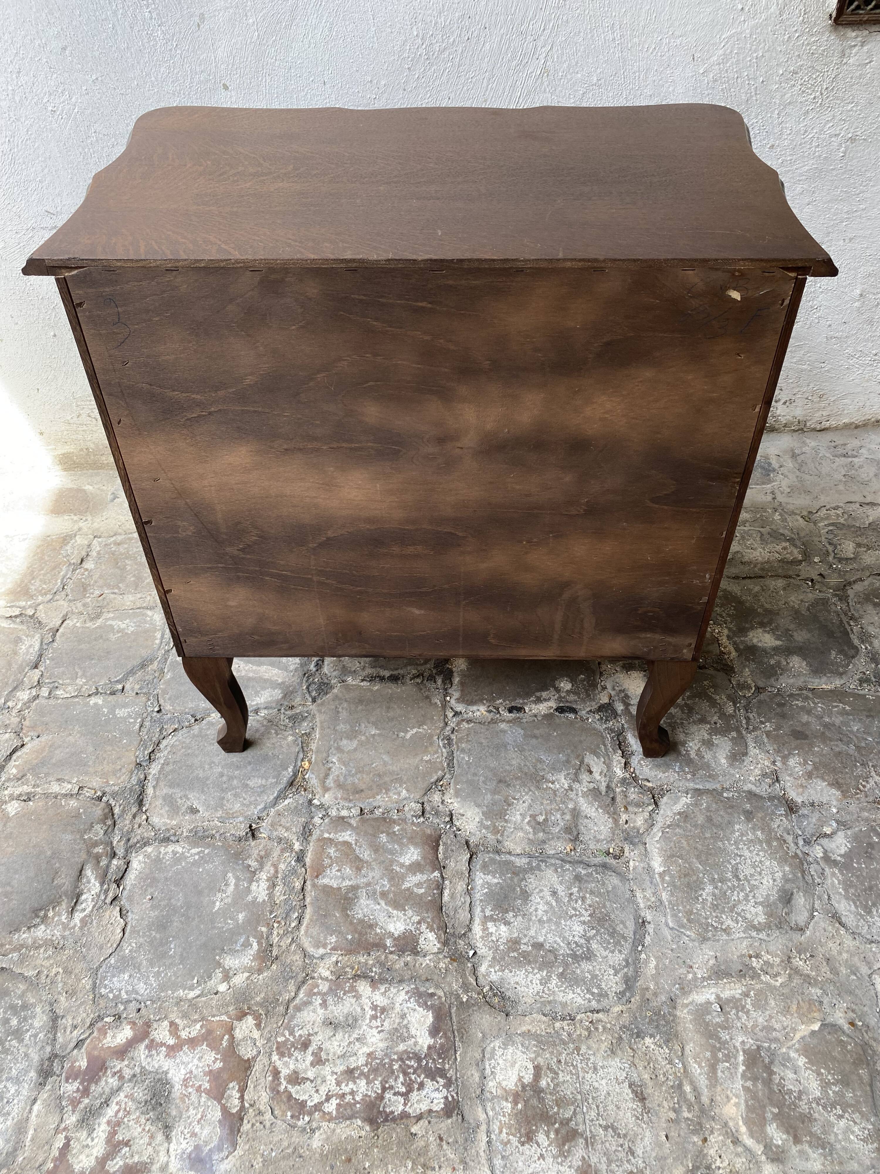 20th century chest of drawers with 3 solid oak drawers in Louis XV style