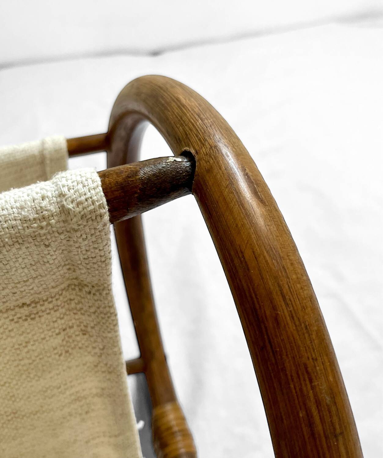 Vintage curved rattan magazine rack – 1960s