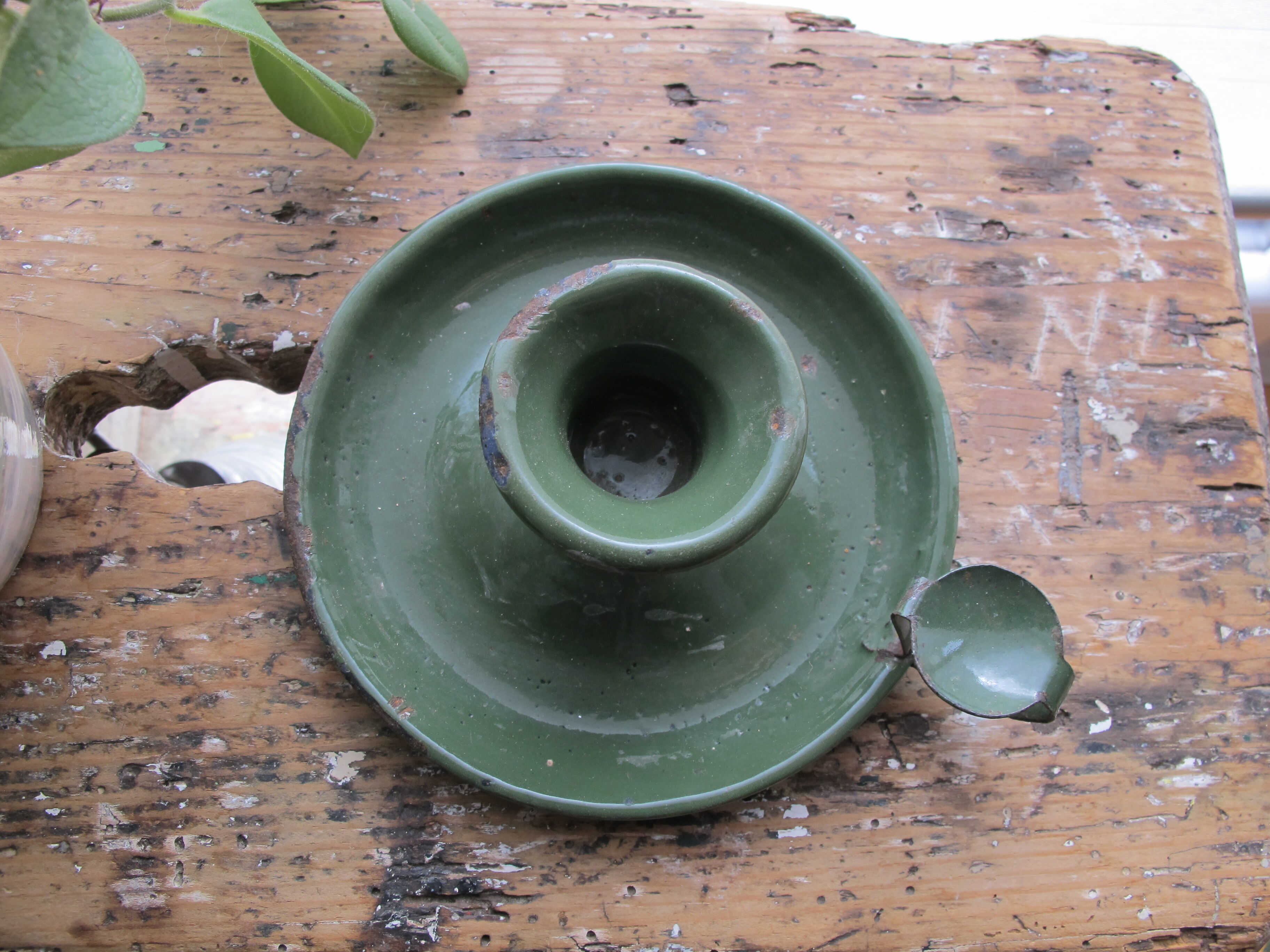 Cave rat bougeoir in green emailed tole