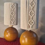 2 solid wood ball bedside lamps with white woven lampshade 28x11