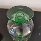 2 coupes à champagne facettées à pieds vert, années 30