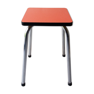 Tabouret formica rouge