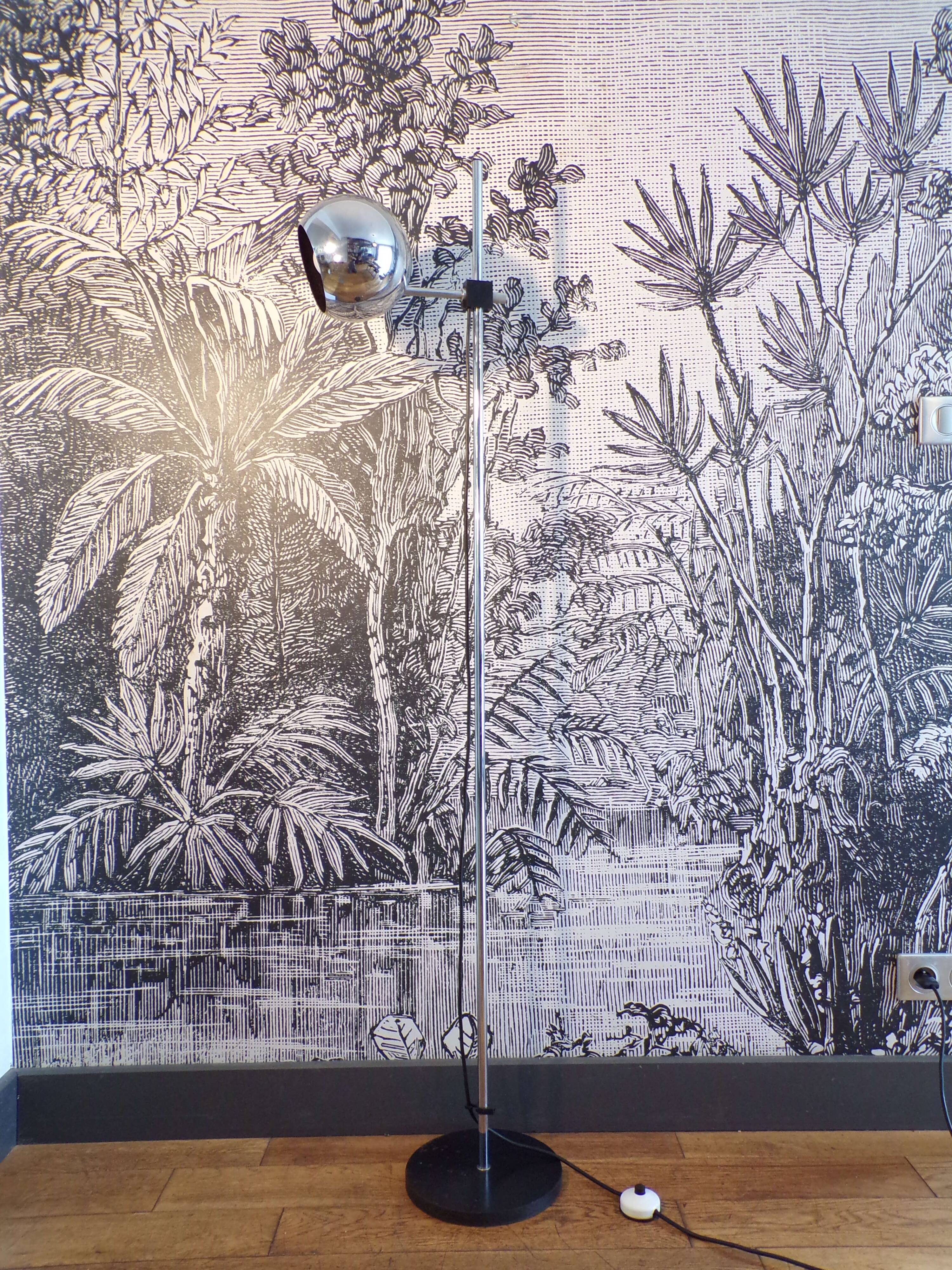 Eye-ball staff floor lamp Leuchten