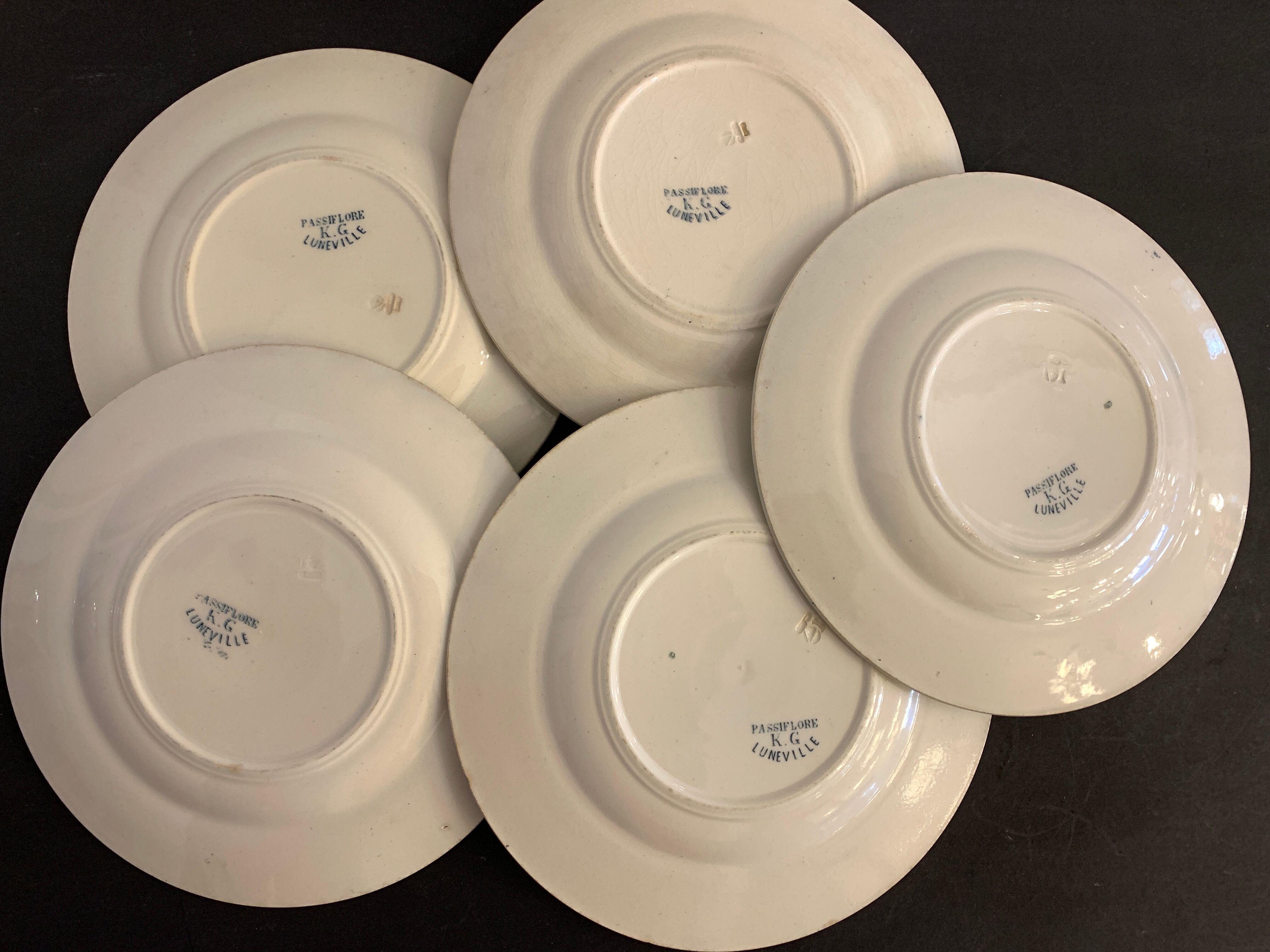 Set of 10 dessert plates KG Lunéville Passiflore model