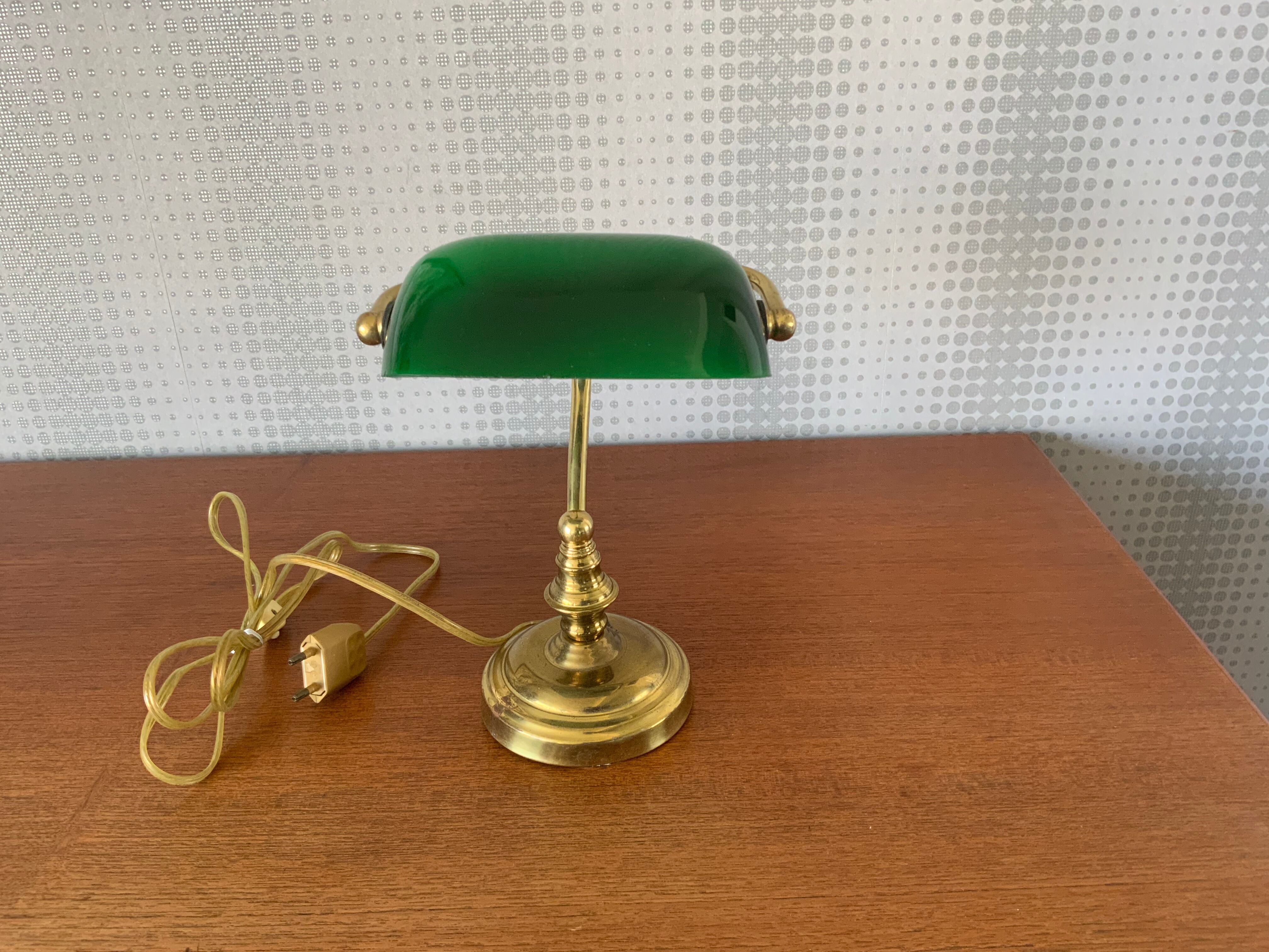 Banker's or notary's lamp