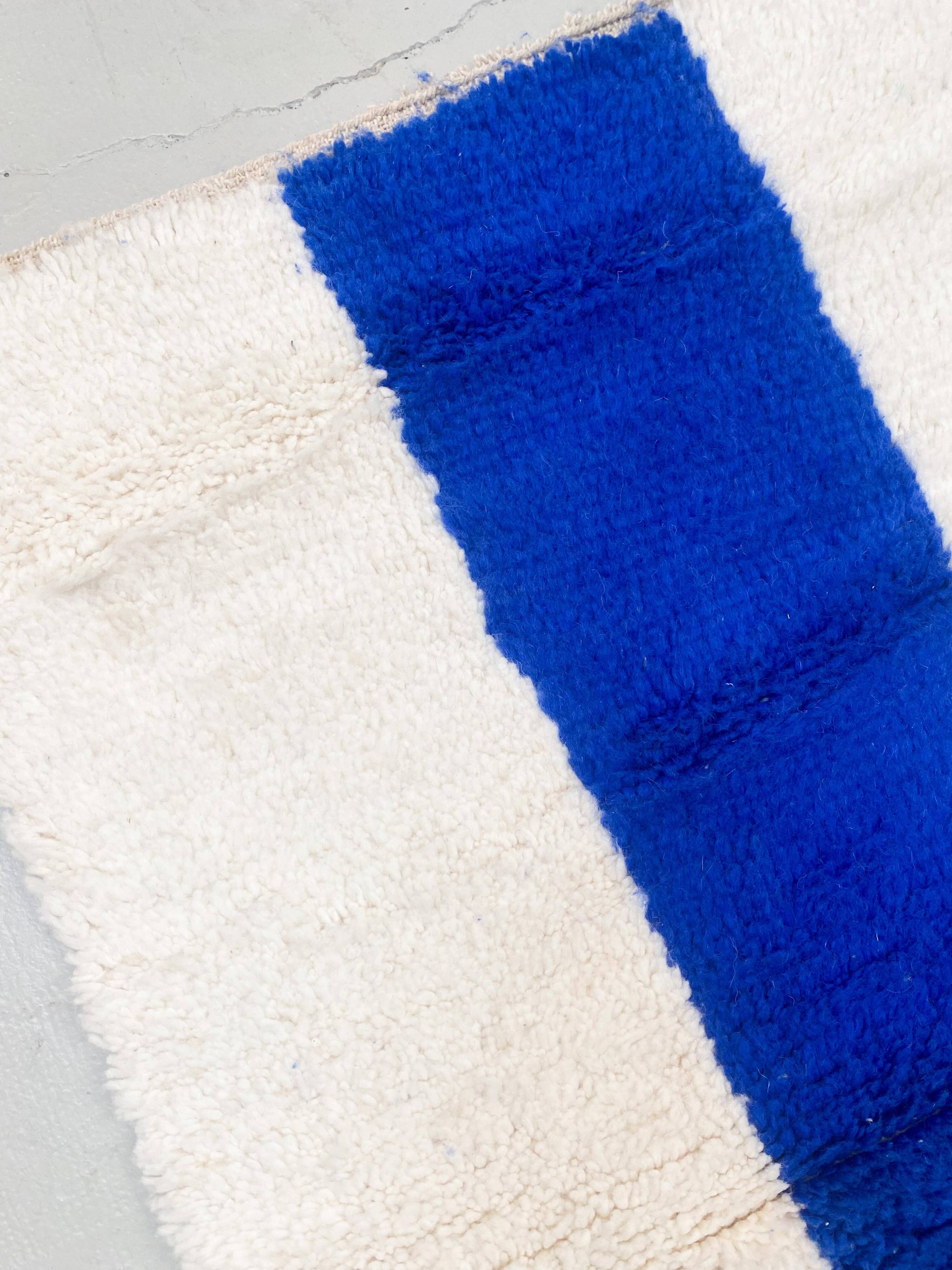 Beni Ouarain Moroccan Berber rug with majorelle blue patterns 1.55x0.96m