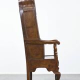 Chaise d'agnelage anglaise ancienne à capuchon du XVIIIe siècle, de forme particulière.