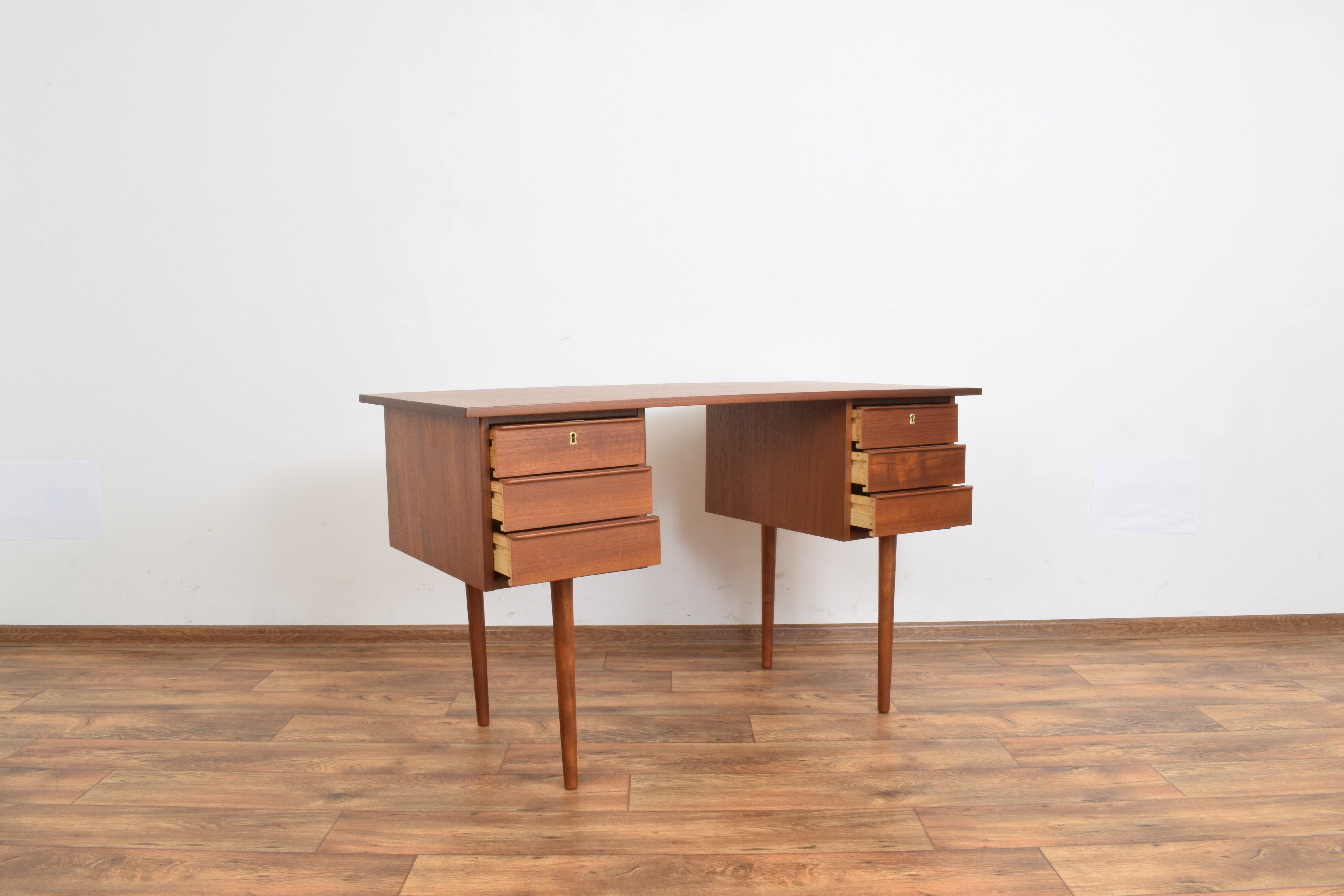 Mid-century teak danish desk, 1960