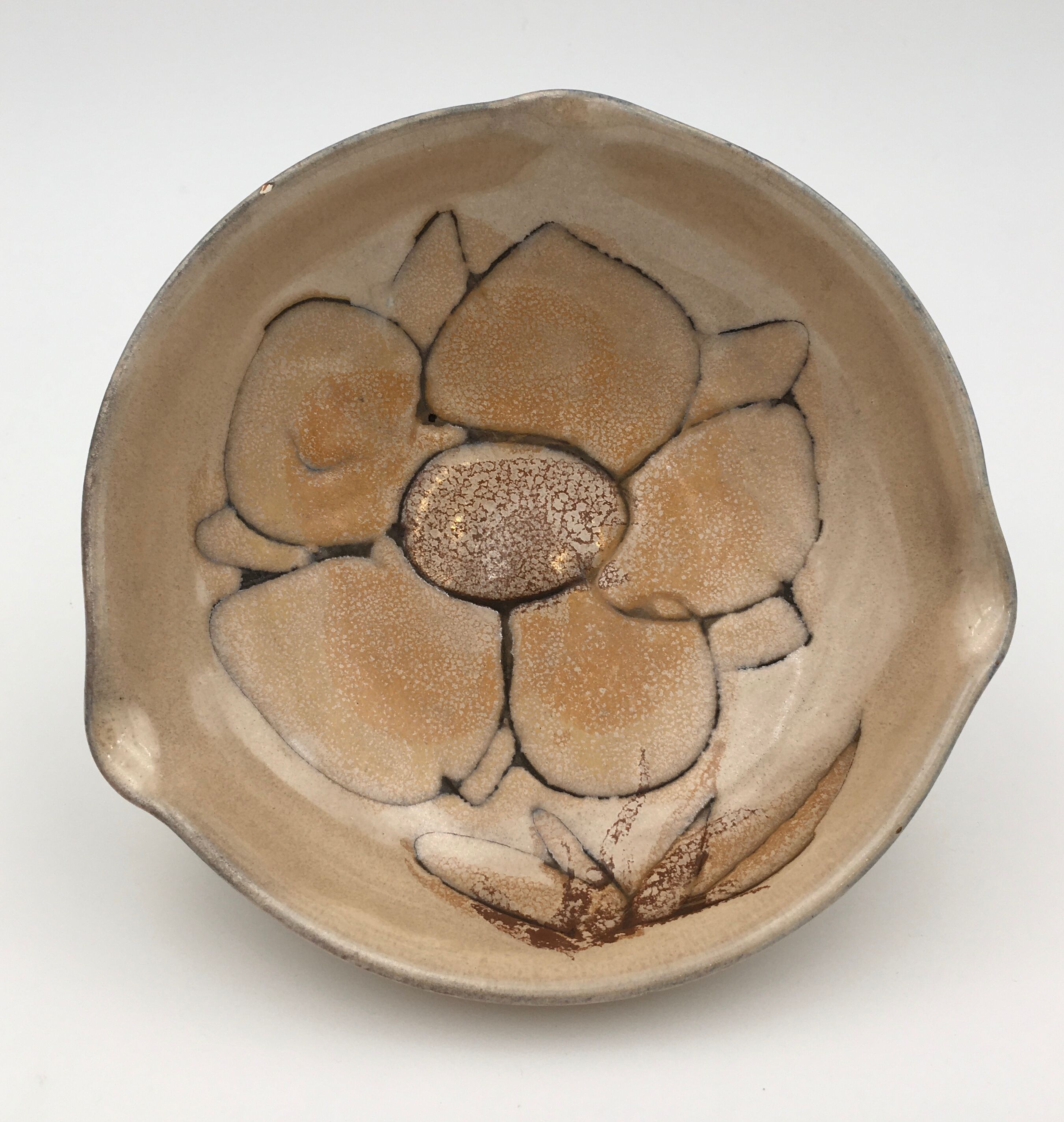 Vintage beige ceramic bowl, signed Atelier La Roue, Vallauris - 1960s