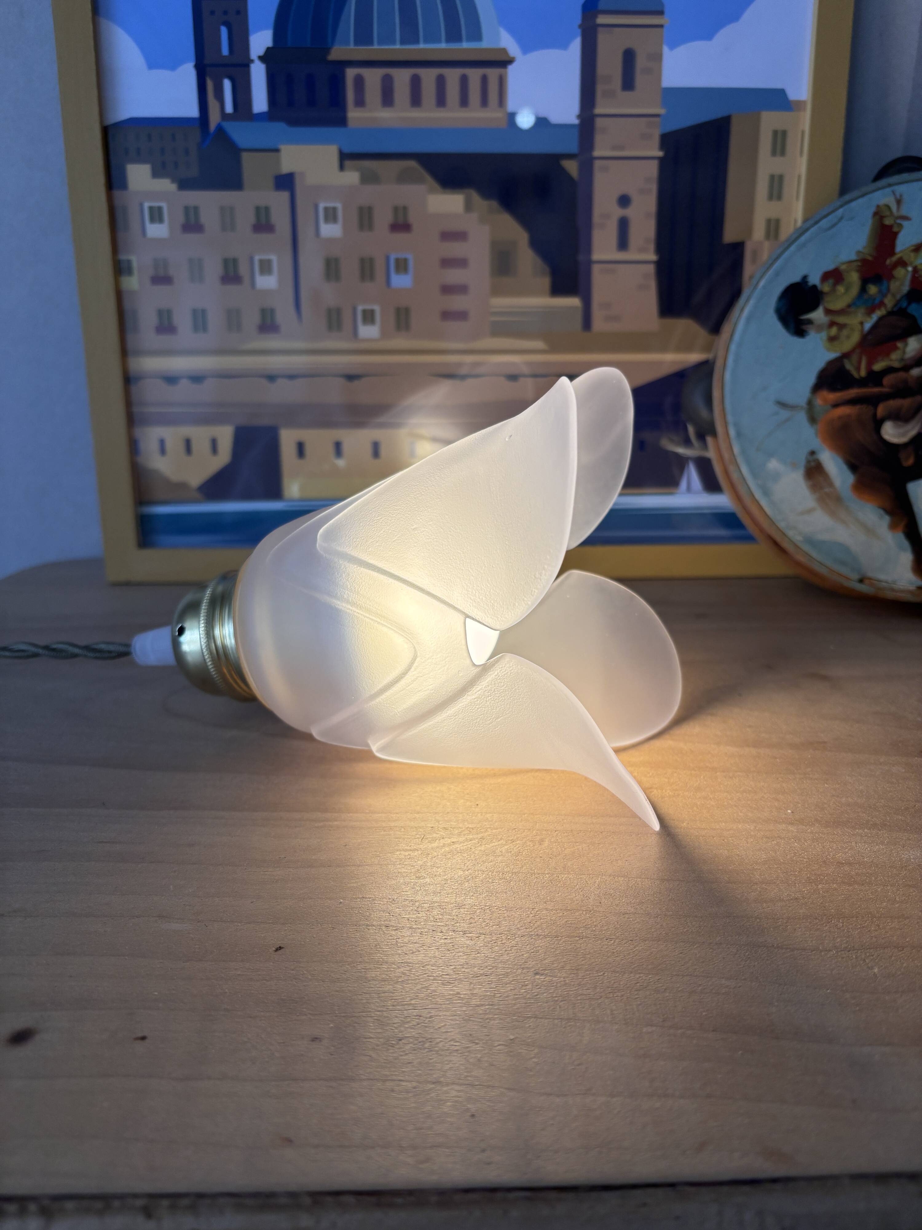 Agnès lantern