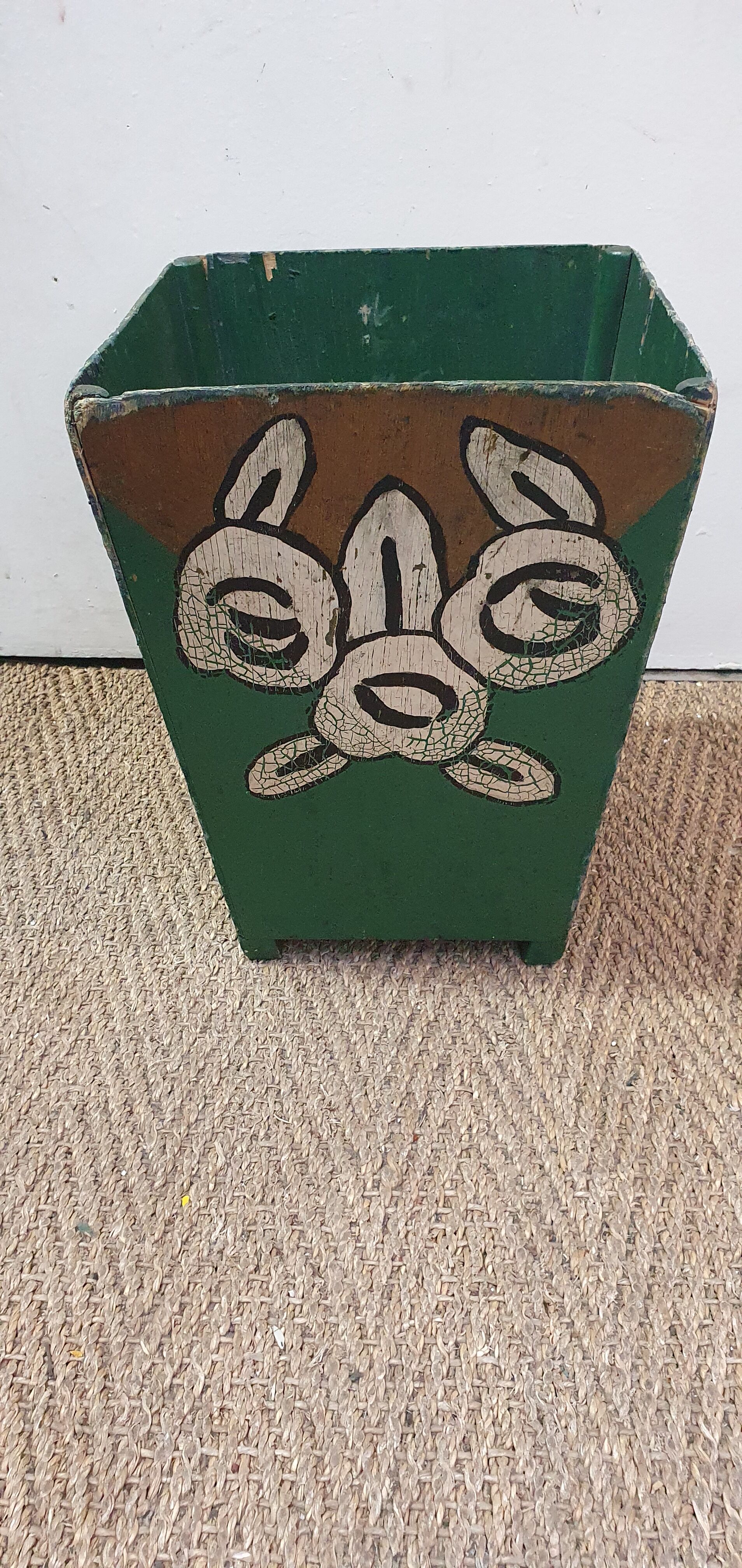 Wooden art deco paper basket