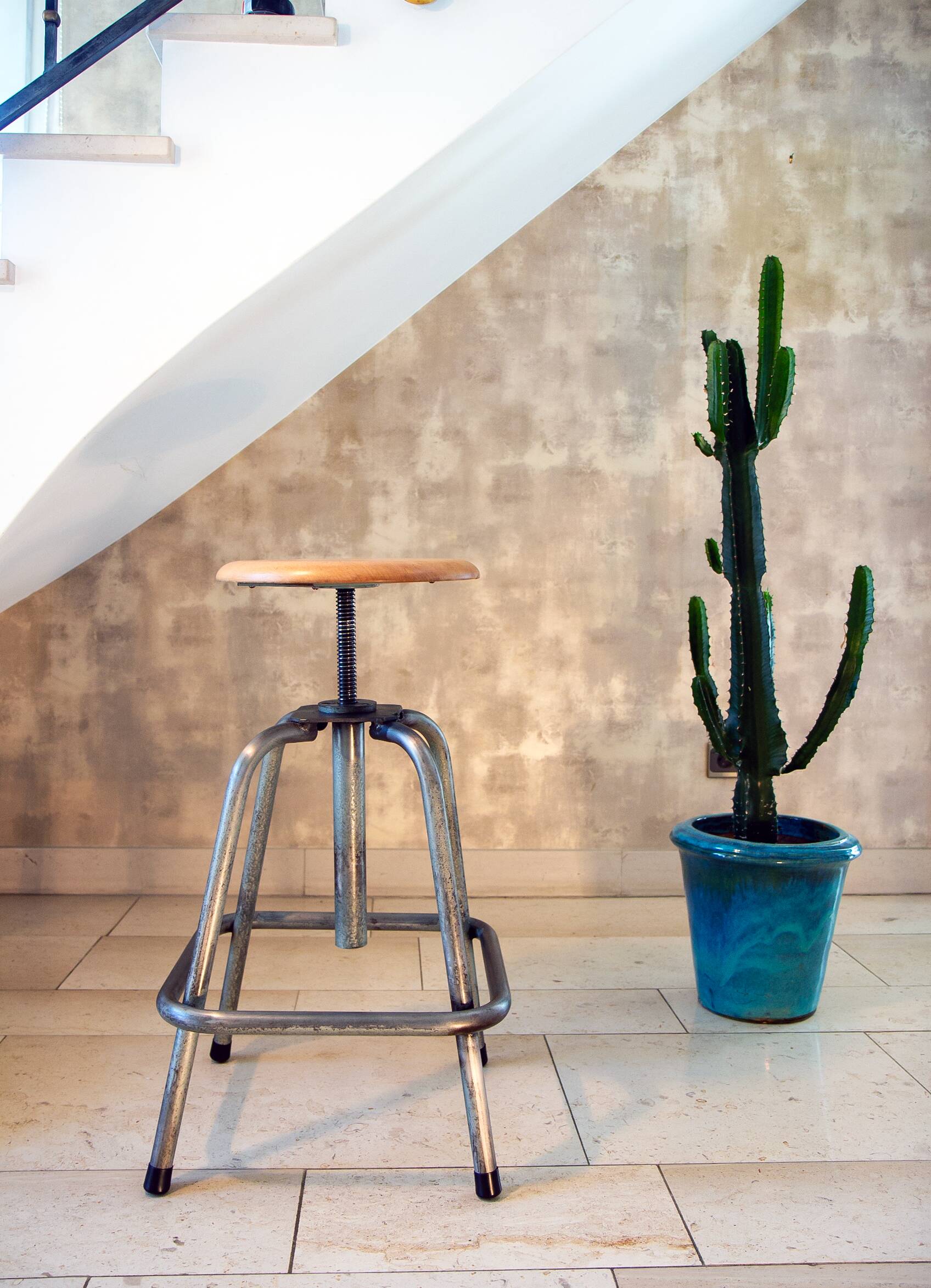 Restored factory stool L. Sautereau, 1950s-60s.