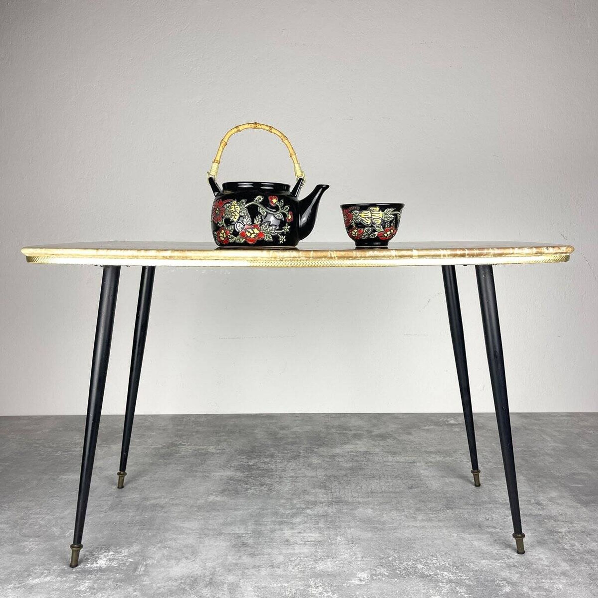 Mid-century modern Italian coffee table, 1950s.