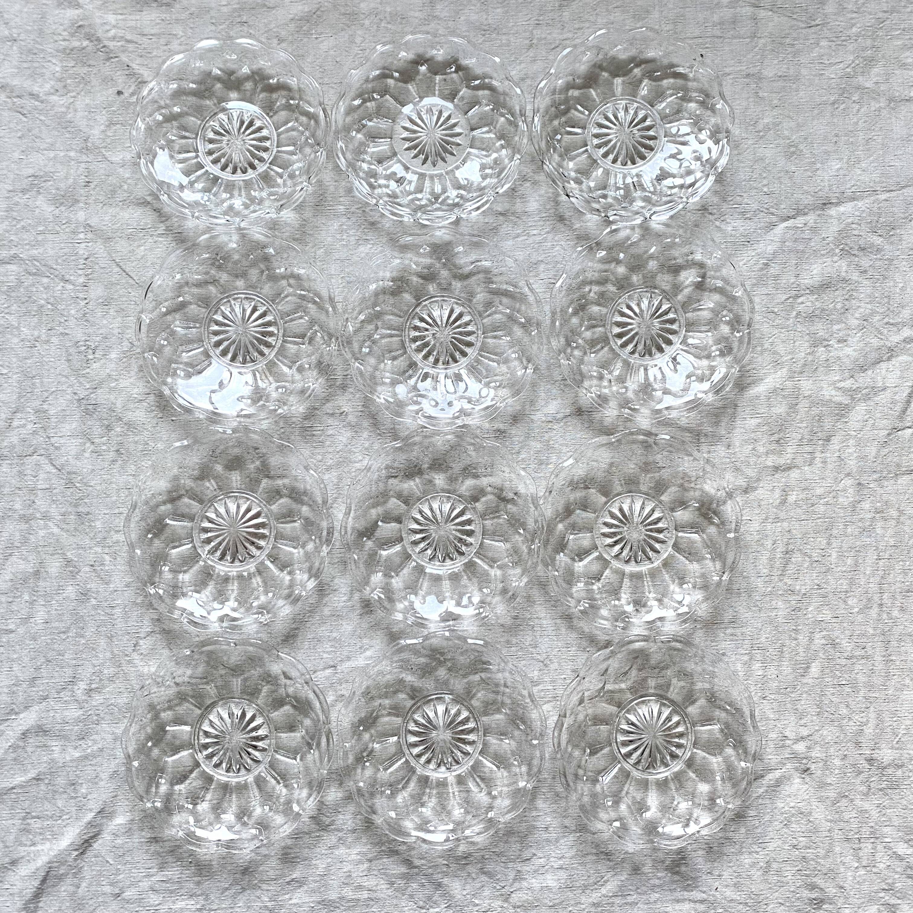 12 transparent glass dessert plates