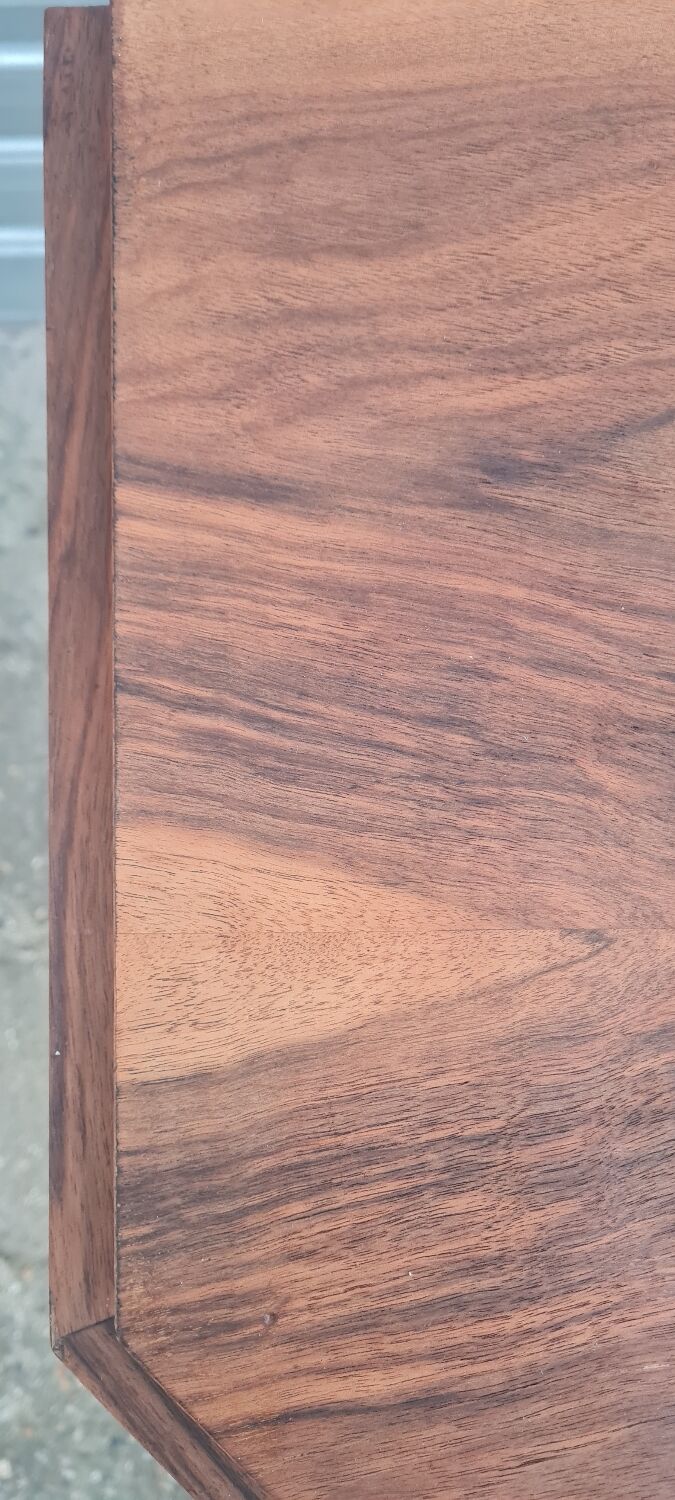 Art deco chest of drawers in walnut from the 30s