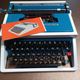 Underwood 315 portable blue typewriter with carrying case Like NEW