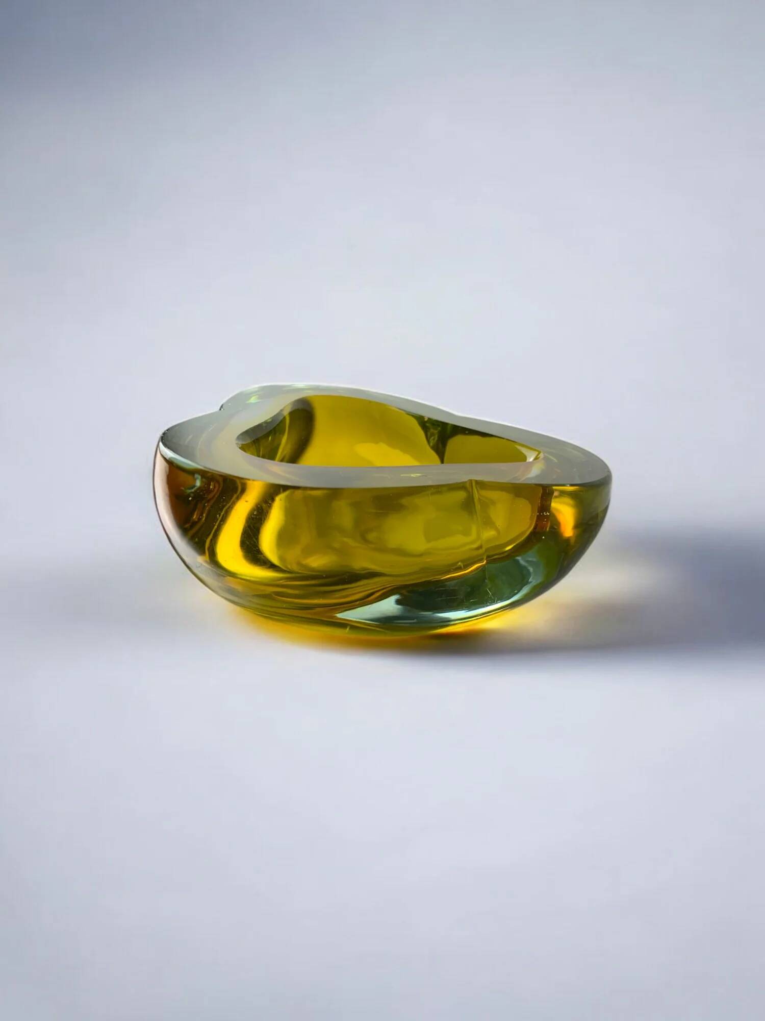 Yellow & blue Sommerso ashtray by Seguso, Murano glass, Italy, 1970s