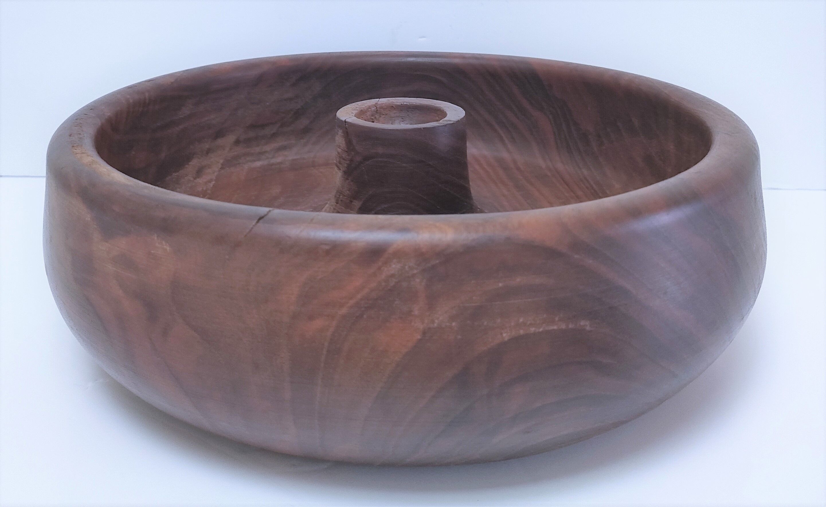 Nutcracker in solid wood and its mallet